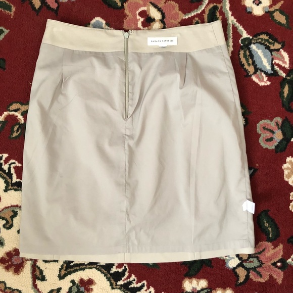 Banana Republic Stitched-Waist Detail Mini Skirt - Picture 6 of 7